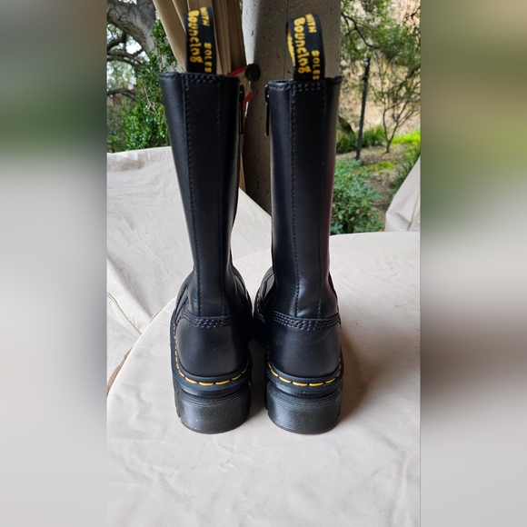 DR MARTENS - AUDRICK TALL CHELSEA - UK 5 / US 7 - NEVER WORN - Picture 7 of 8